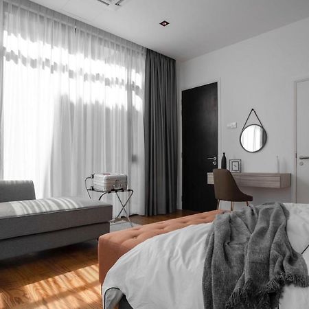 Lavanya H Villa 12A Luxury Bungalow With Private Swimming Pool H 豪华泳池别墅 Pantai Cenang  Extérieur photo
