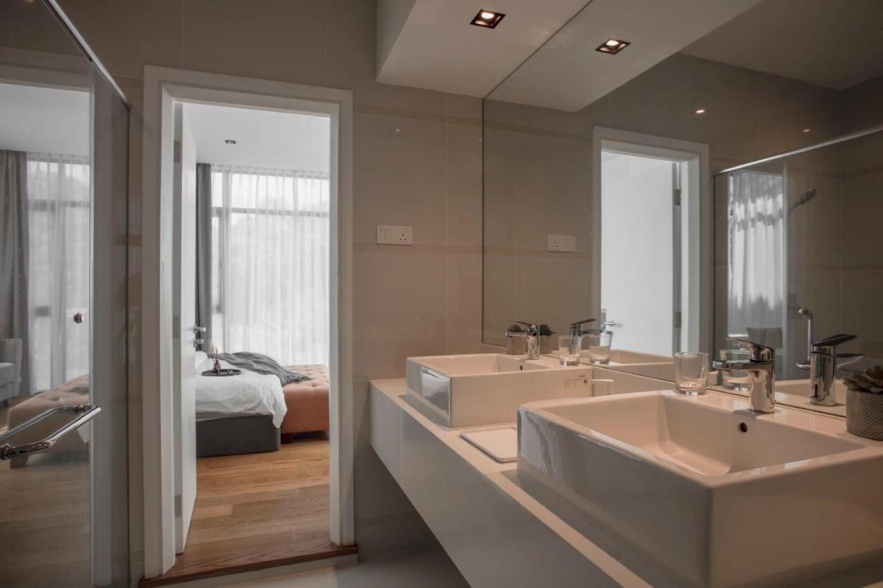 Lavanya H Villa 12A Luxury Bungalow With Private Swimming Pool H 豪华泳池别墅 Pantai Cenang  Extérieur photo